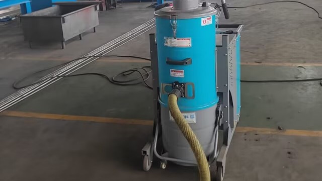 机械厂吸尘器选哪款？CLEANVAC洁威科了解一下！