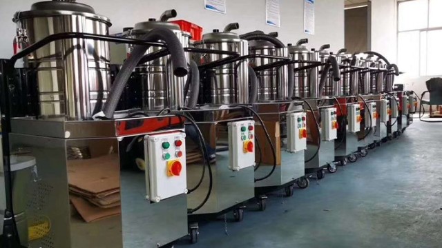 工厂车间用的粉末工业吸尘器如何选择?
