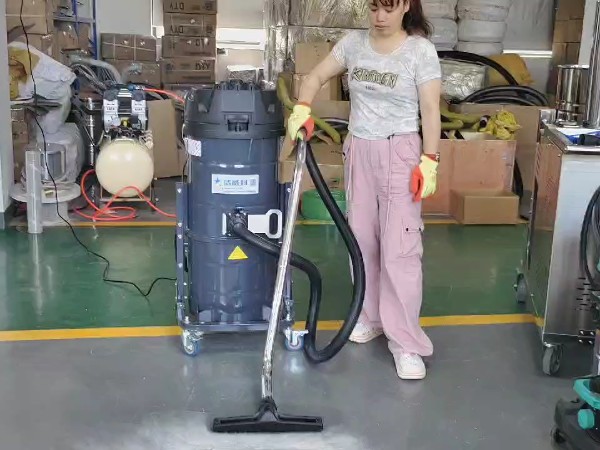 CLEANVAC洁威科<i style='color:red'>移动式吸尘设备</i>为何成为行业标杆的关键？